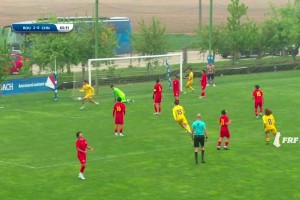 U16國足0-3落后羅馬尼亞U16，防守走神對手包抄破門