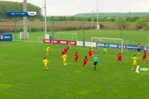 U16國足禁區(qū)失誤送大禮，羅馬尼亞球員輕松破門